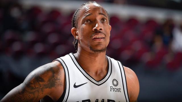 在线棋牌游戏-马刺生涯进入倒计时？德罗赞对所有去向持开放态度