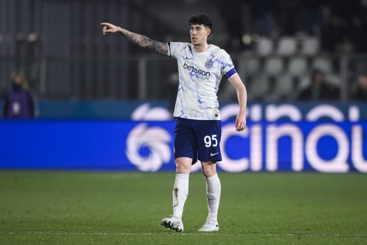 扑克游戏-罗马诺：巴萨已经开始接触巴斯托尼，国米要价不会低于5000万欧元